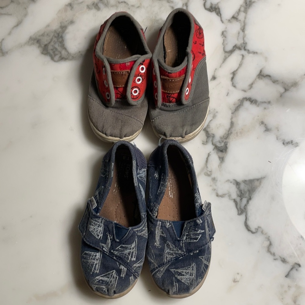 Lot of TOMS toddler sneakers